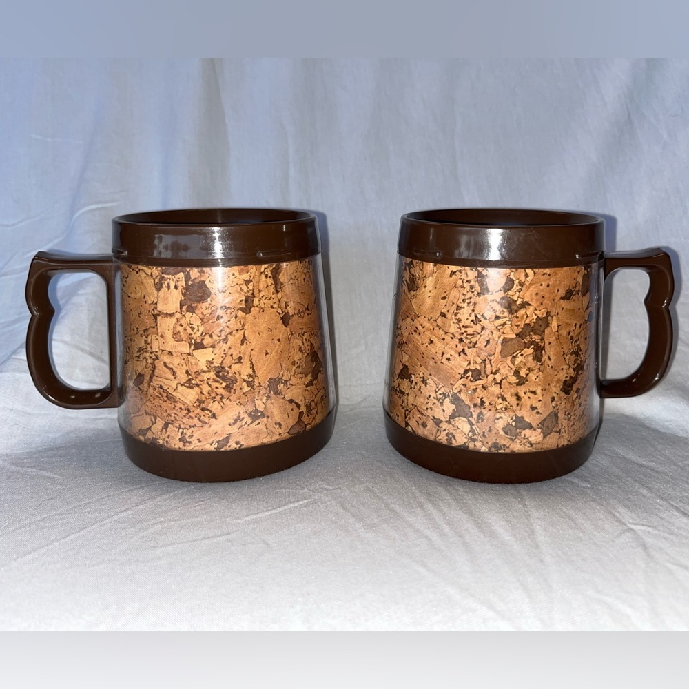 Vintage Thermo-Sew Plastic Cork Insulated Tumblers Set of 2